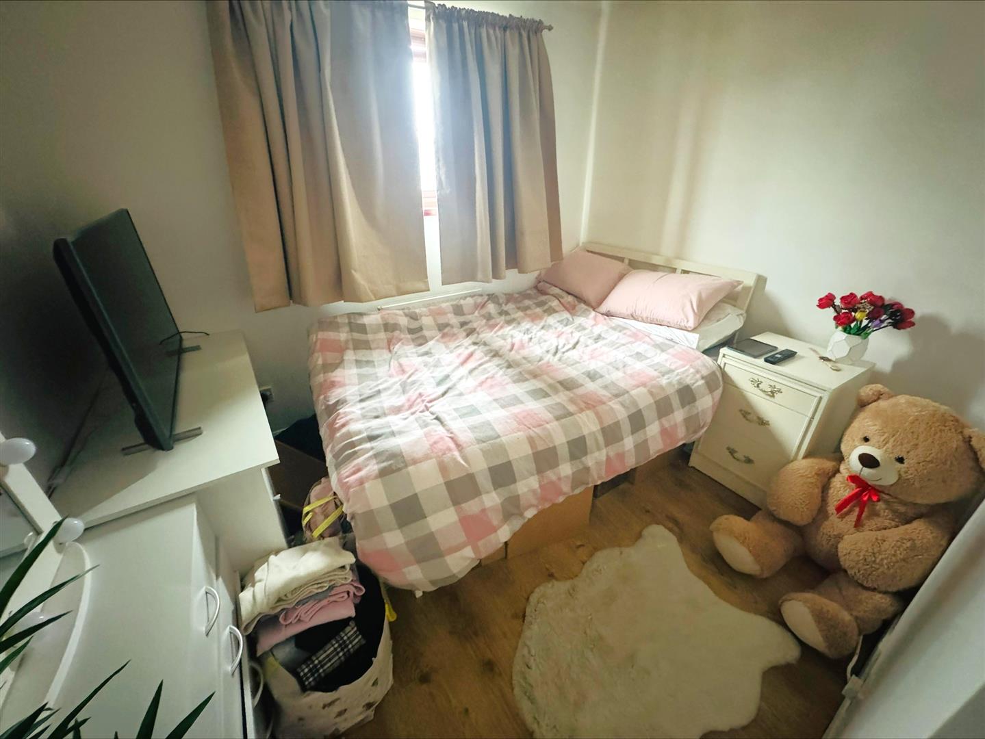 Llys Cilsaig, Dafen, Llanelli, SA14 8QT